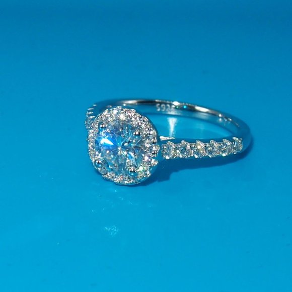Stunning GRA Certified Halo 1.00Ctw Moissanite Diamond Ring 18k White Gold - Picture 4 of 9